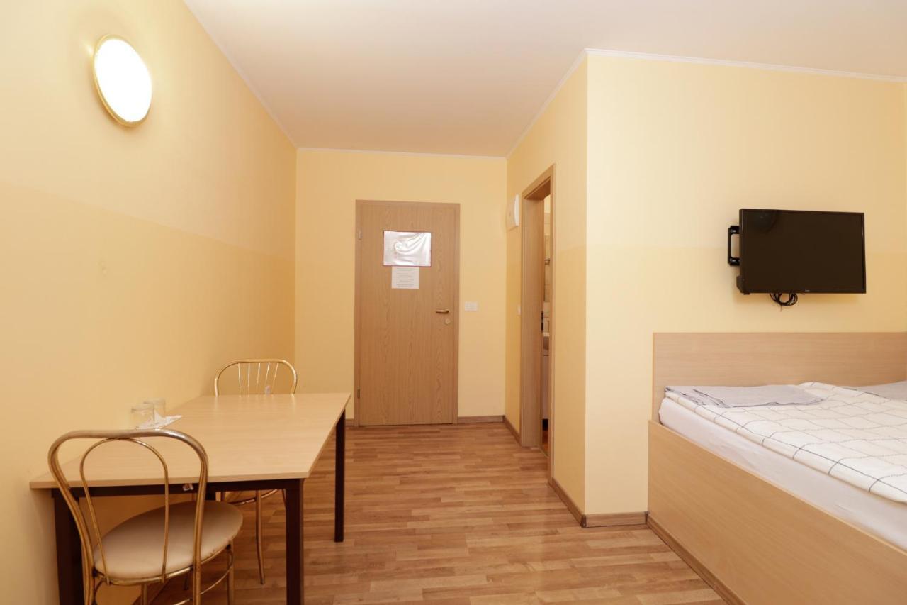 Beg Rooms ماريبور المظهر الخارجي الصورة