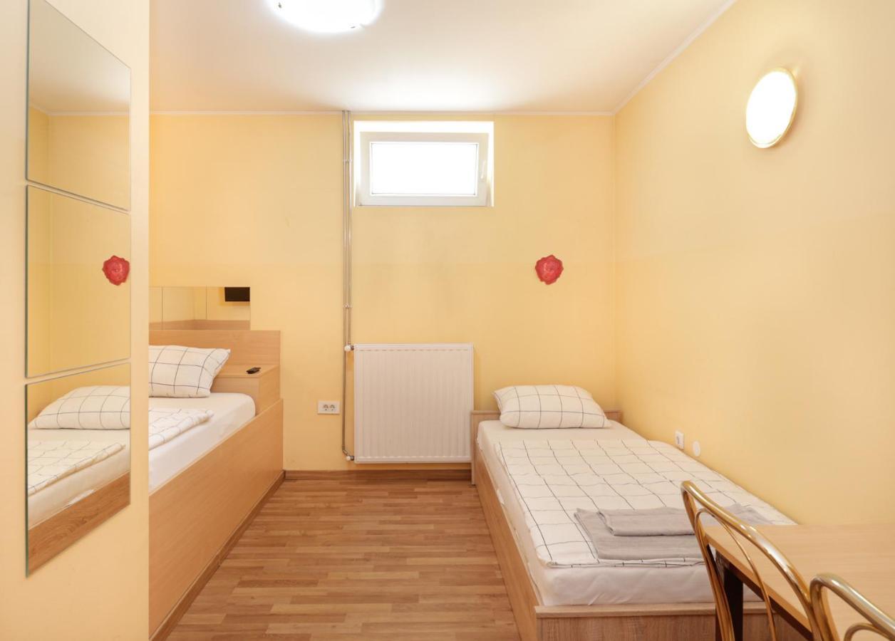 Beg Rooms ماريبور المظهر الخارجي الصورة